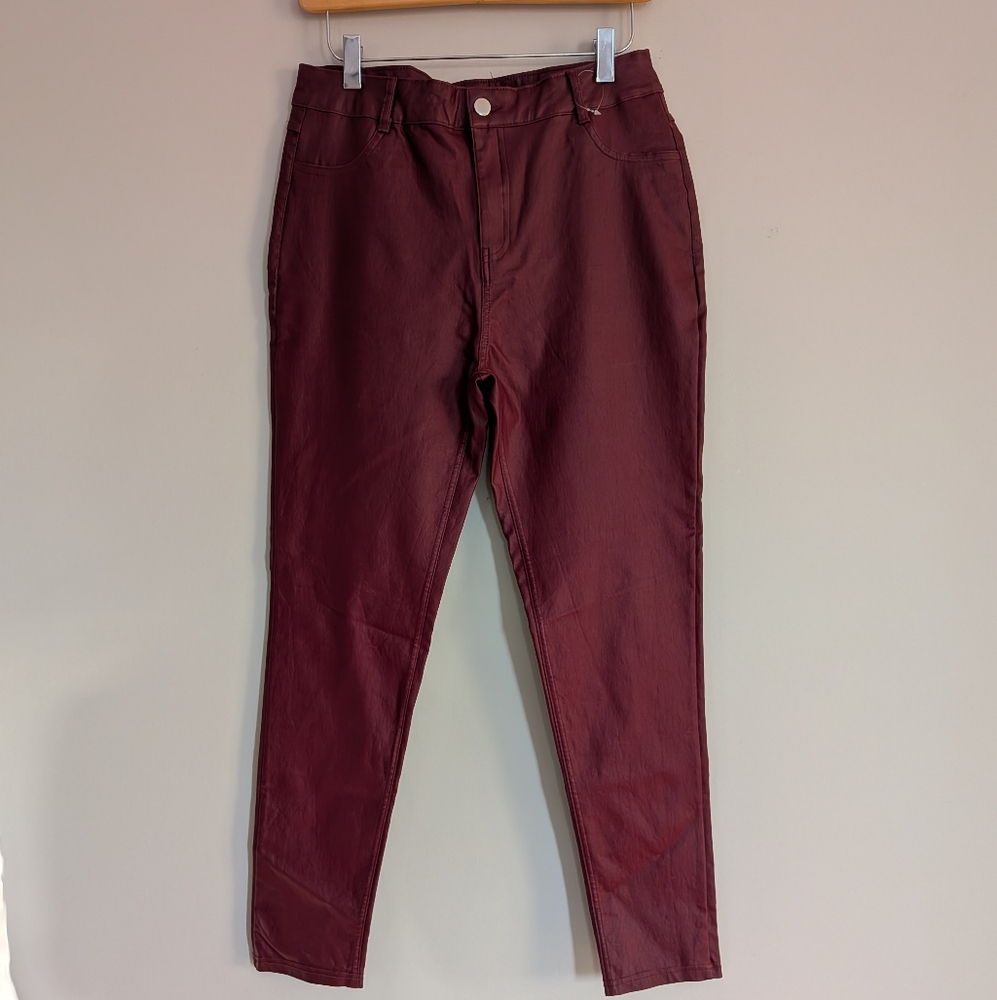 NWOT iris Stretch Faux Leather Wine Coloured Pants Size L